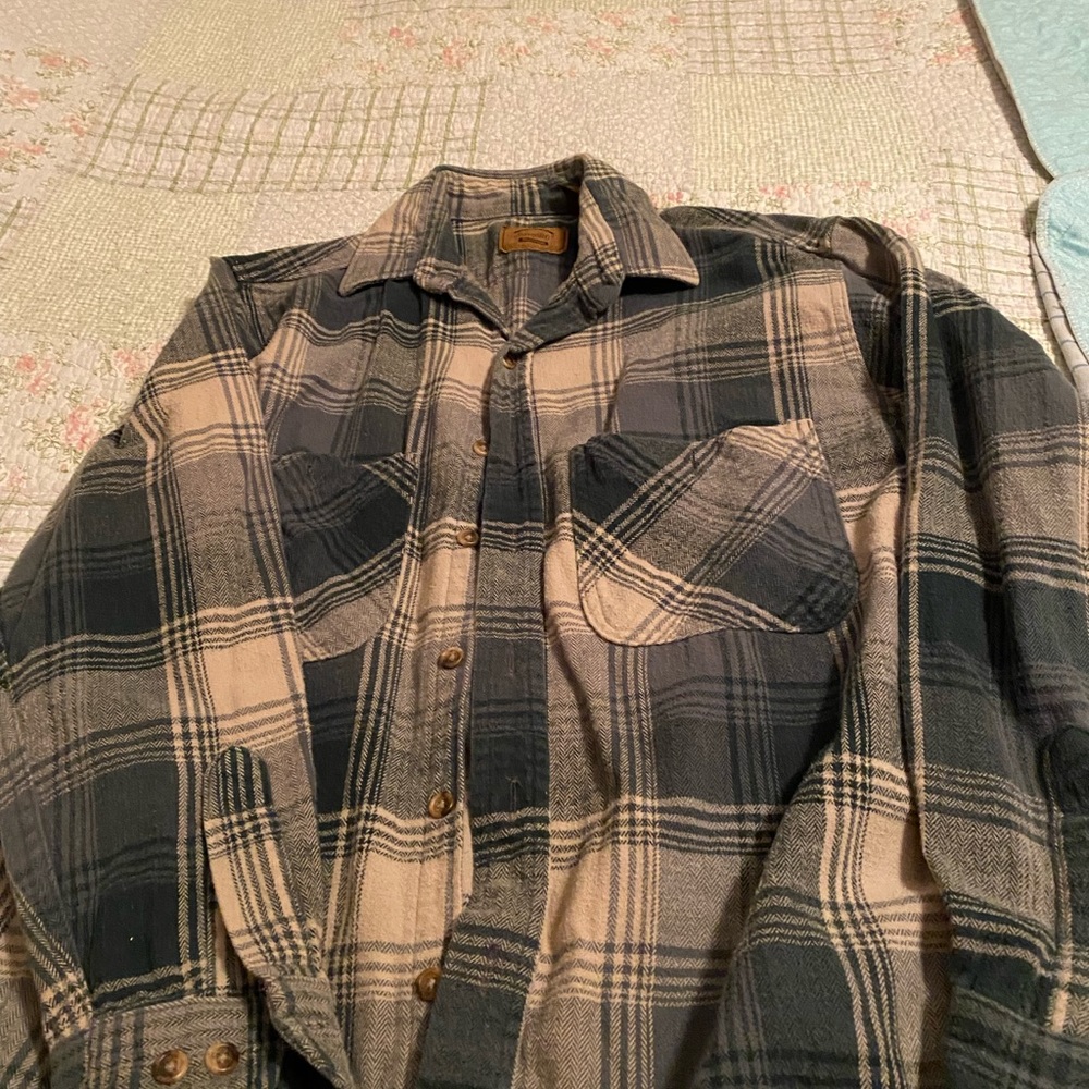 Men’s flannel shirt